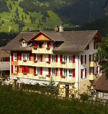 Hotel Des Alpes คันเดอร์ชเตค ภายนอก รูปภาพ