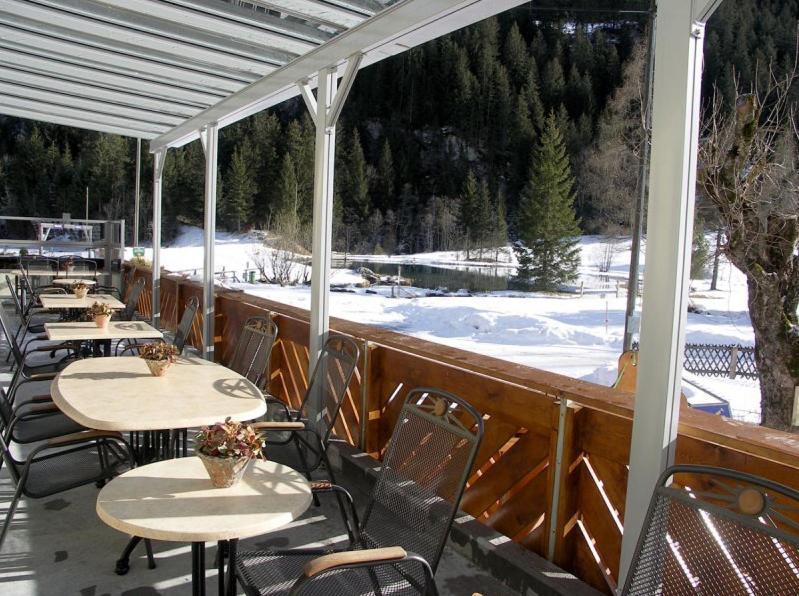 Hotel Des Alpes คันเดอร์ชเตค ภายนอก รูปภาพ