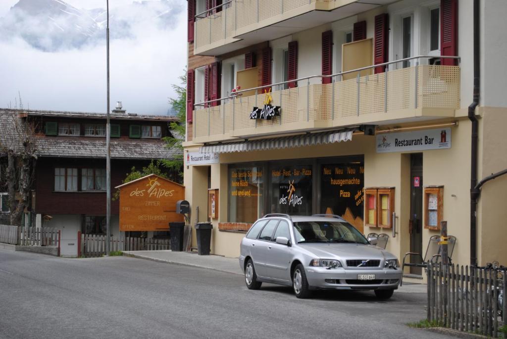 Hotel Des Alpes คันเดอร์ชเตค ภายนอก รูปภาพ